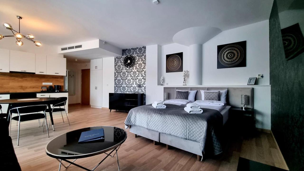Superior Studio
